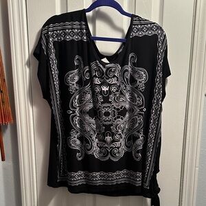Perseption Black and White Ornate Women's Tee